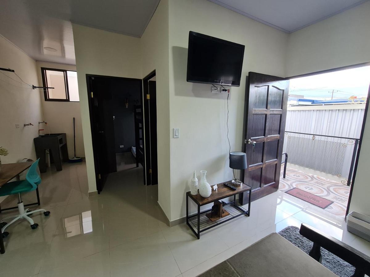 Apartamentos Ave Del Paraiso Alajuela Dış mekan fotoğraf
